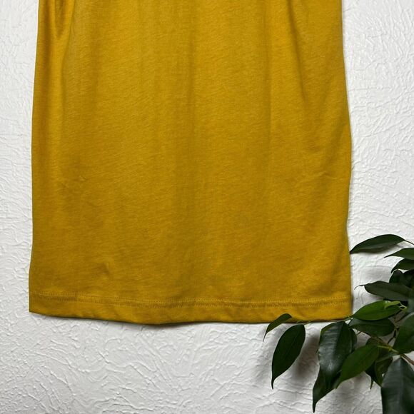 NWT Yellowstone Beth Dutton Trailer Park Tornado Bella Canvas Soft T-Shirt - Picture 4 of 9